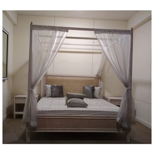 Cane Back Poster Bed